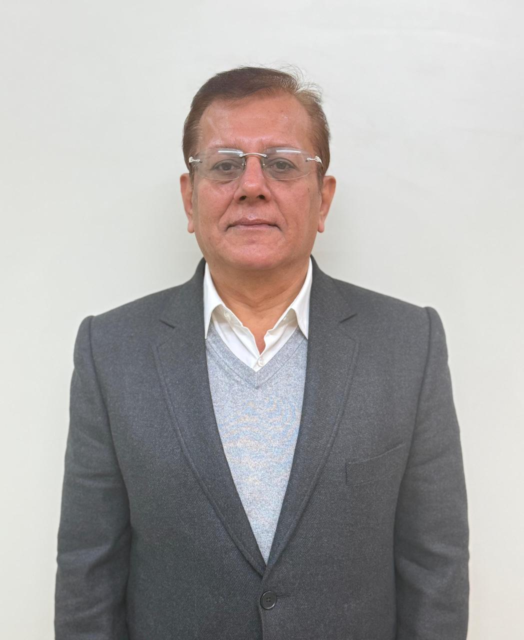 Dr. Rakesh Gulati